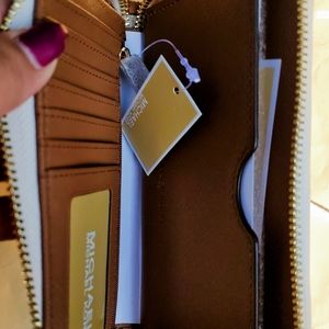 Michael Kors crossbody
